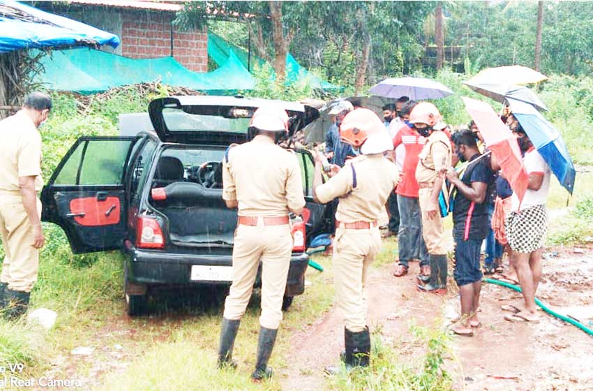 പെട്രോൾ പമ്പിൽ കാറിന് തീപിടിച്ചു