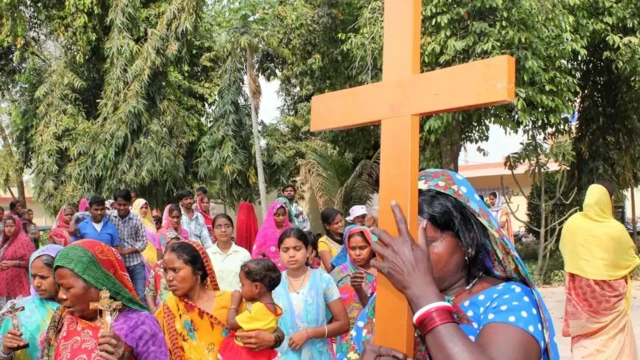 മതം മാറാൻ നിർബന്ധിച്ചു; യു.പിയിൽ 9 പേർക്കെതിരെ കേസ്