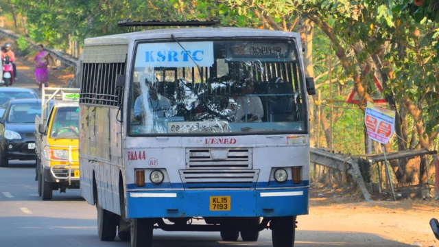 കെഎസ്ആർടിസി ജീവനക്കാർക്ക് സെപ്റ്റംബർ മാസത്തെ ശമ്പളം നല്കി