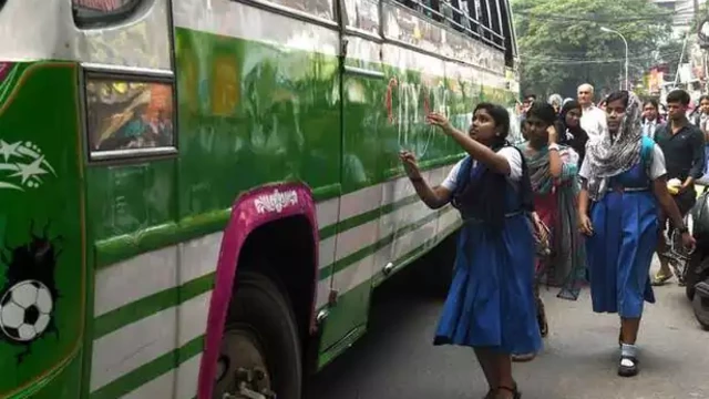 വിദ്യാർത്ഥികളെ മഴയത്ത് നിർത്തിയ സംഭവം; പ്രതികരണവുമായി ബസ് ഡ്രൈവർ