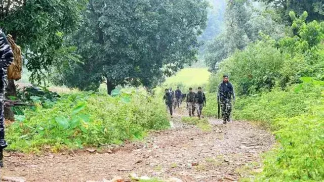 ഛത്തീസ്ഗഢിൽ മാവോയിസ്റ്റ് ആക്രമണത്തിൽ മലയാളിയായ സിആർപിഎഫ് ജവാൻ കൊല്ലപ്പെട്ടു