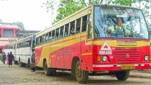 ഇടപെട്ട് ഹൈക്കോടതി; പമ്പയിലും നിലയ്ക്കലിലും ആവശ്യത്തിന് കെഎസ്ആർടിസി ബസ് ഉണ്ടെന്ന് ഉറപ്പാക്കണം